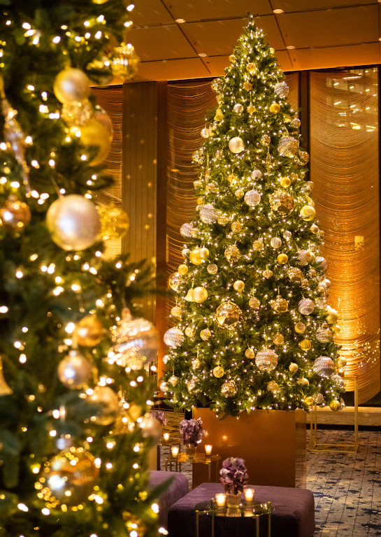 Christmas Party at The Pool, New York | Weddings in New York | Larry Walshe Studios